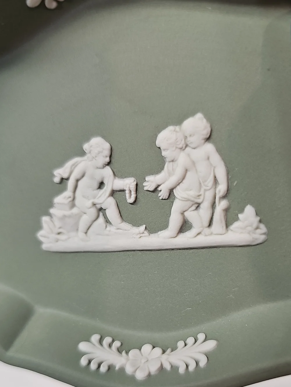 Vintage Wedgwood Cream Color On Celadon Green Jasperware Silver Tray -  Cherubs